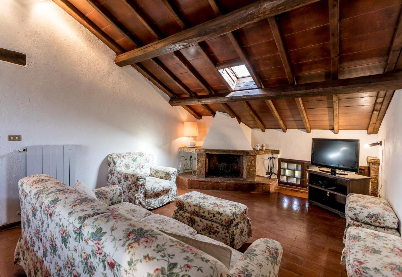 Гостевой дом Borgo Il Poggiaccio Residenza D'Epoca Совичилле Экстерьер фото